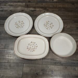 5 piece Vintage Covington serving dishes T